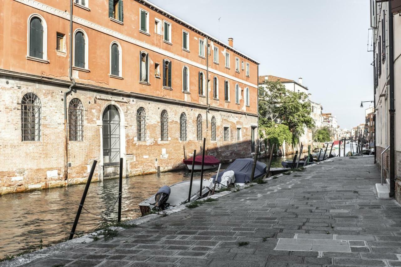 Elegant Fornasa Vecia, Canal View With A Beautiful Garden R&R Venedig Exterior foto
